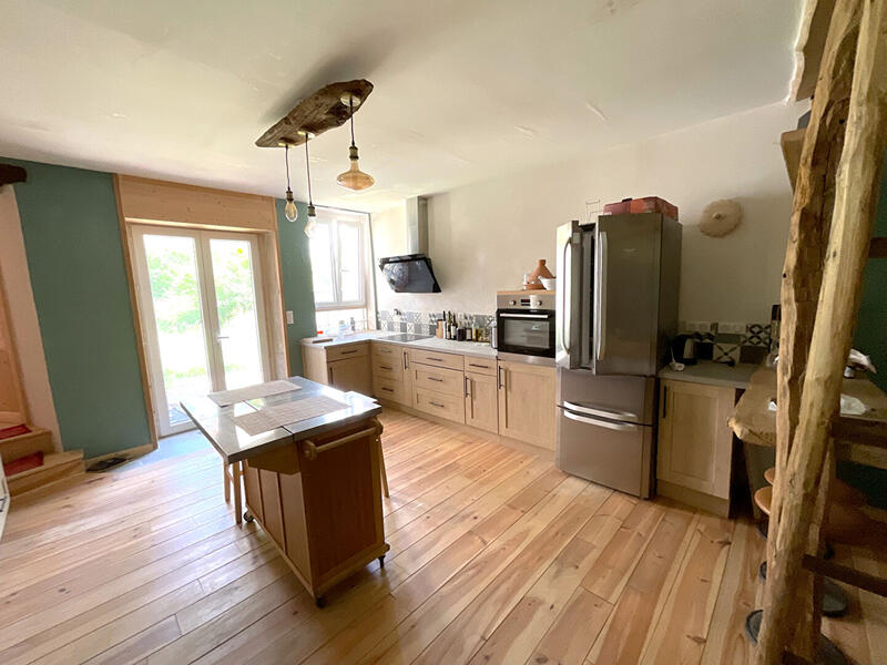 Maison - 150 m² - 5 pièces