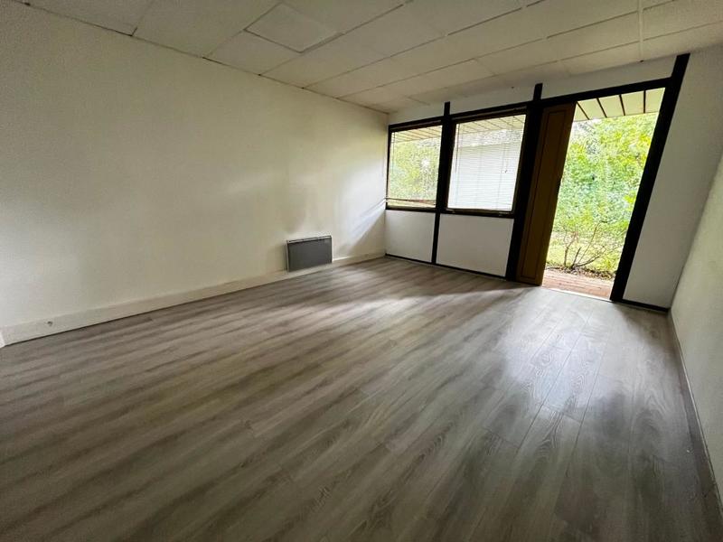 Local commercial - 113 m²