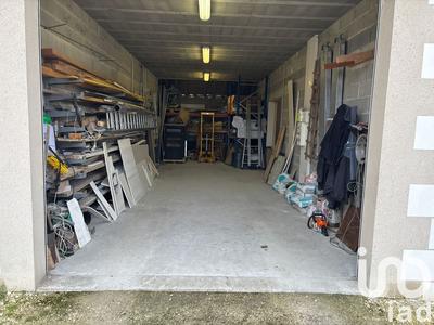 Maison - 182 m² - 3 pièces