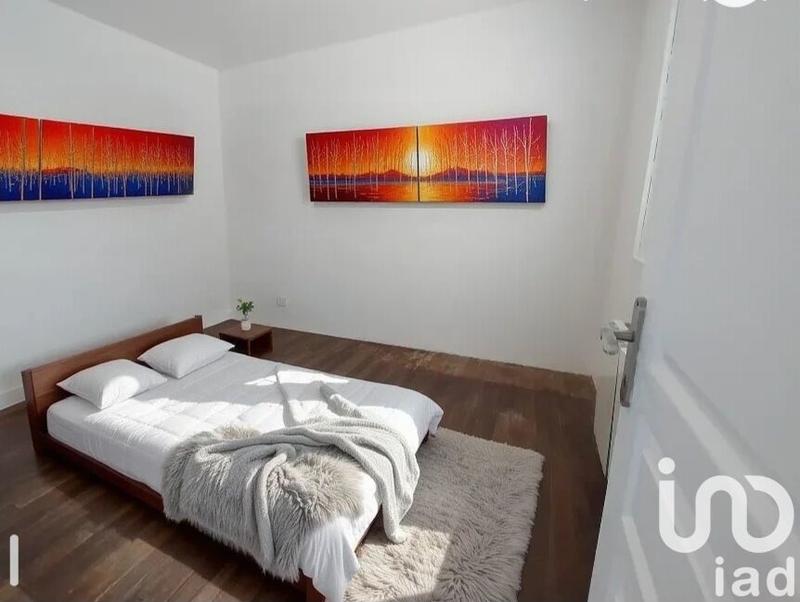 Maison - 94 m² - 7 pièces