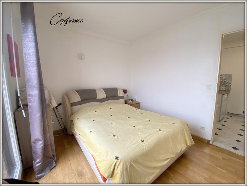 Appartement - 99 m² - 5 pièces
