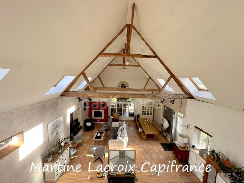 Maison - 180 m² - 8 pièces