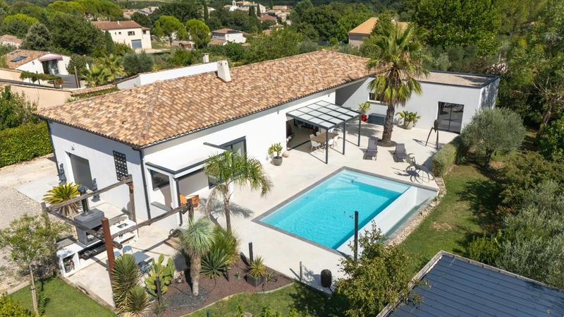 Maison - 180 m² - 5 pièces