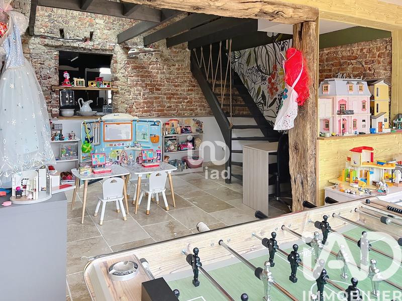 Maison - 255 m² - 7 pièces