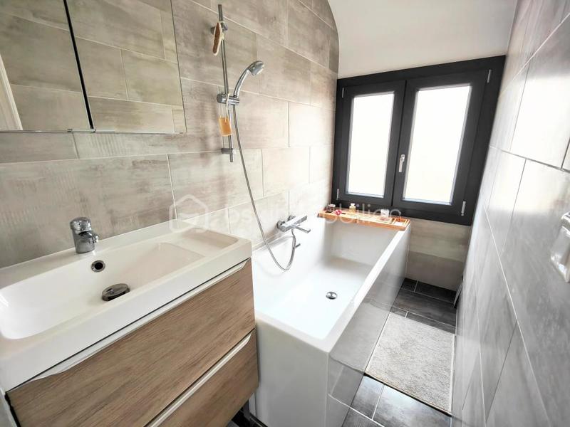 Maison - 224 m² - 14 pièces