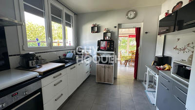 Maison - 130 m² - 6 pièces