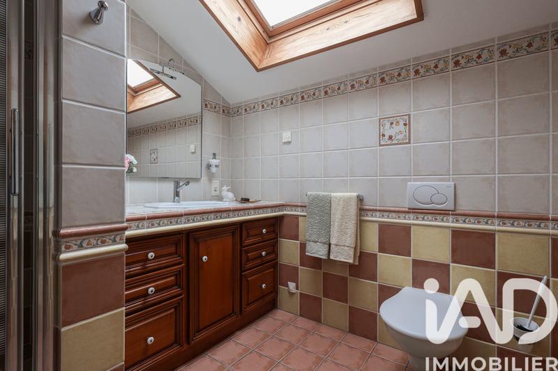 Maison - 258 m² - 7 pièces