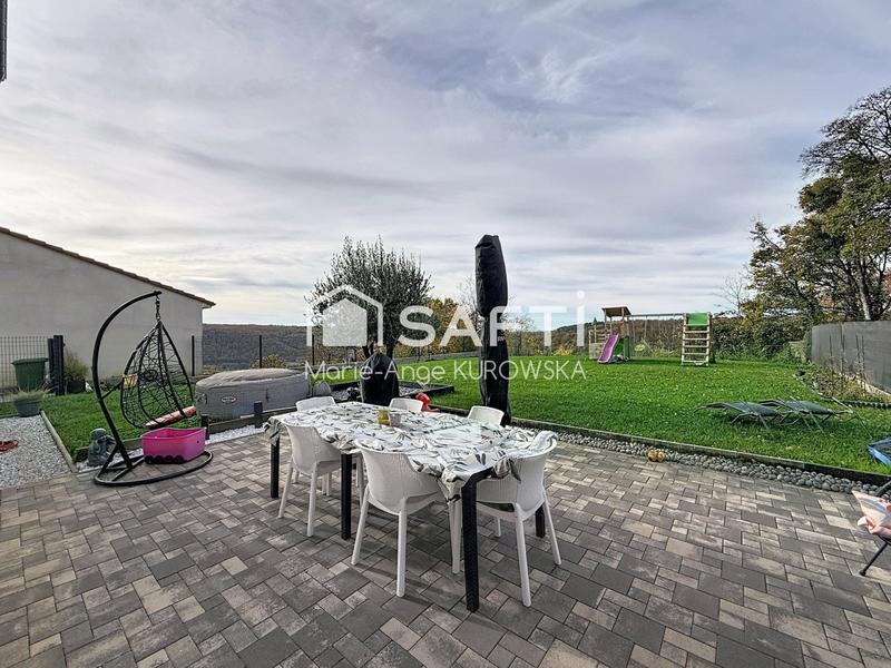 Maison - 122 m² - 6 pièces