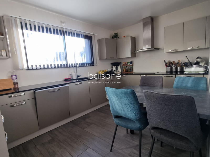 Maison contemporaine - 121 m² - 5 pièces