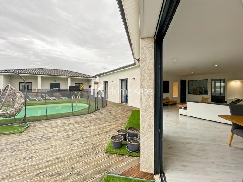 Villa - 275 m² - 8 pièces