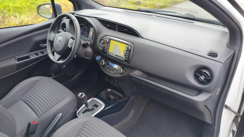 Toyota Yaris 1.5 VVTi Hsd Hybrid 100h E-Cvt Collection