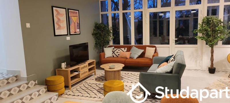 Chambre - 15 m² - 1 pièce