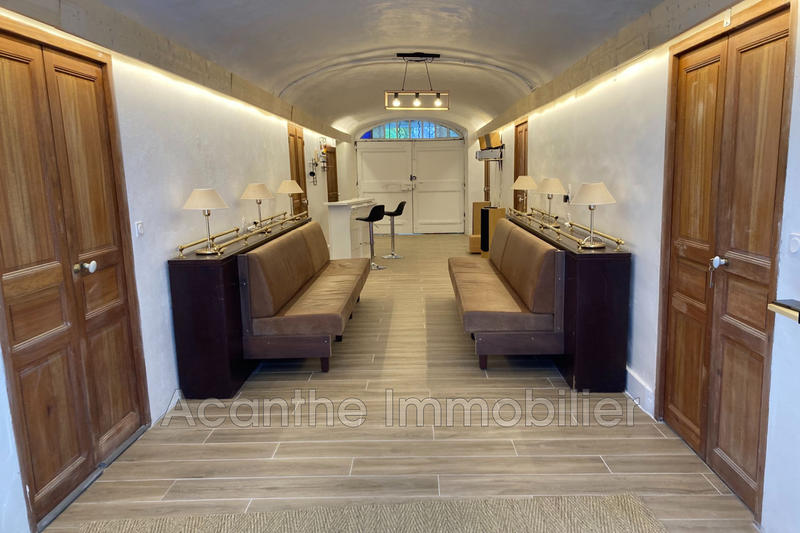 Maison - 430 m² - 10 pièces