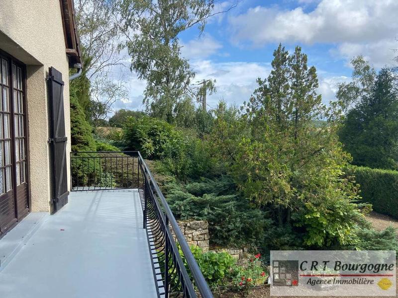 Maison - 196 m² - 7 pièces