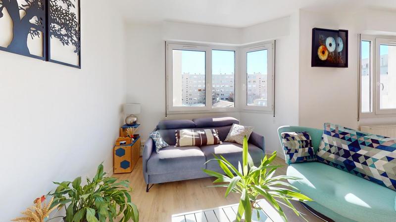 Appartement - 77 m² - 3 pièces