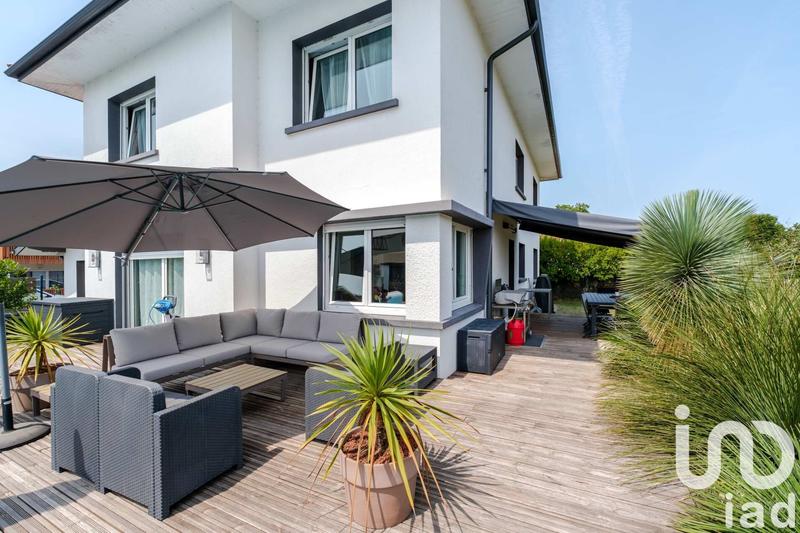 Maison - 186 m² - 7 pièces