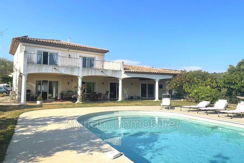 Maison - 171 m² - 8 pièces