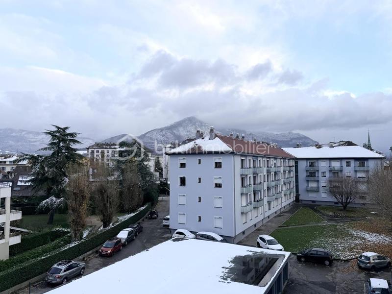 Appartement - 110 m² - 5 pièces