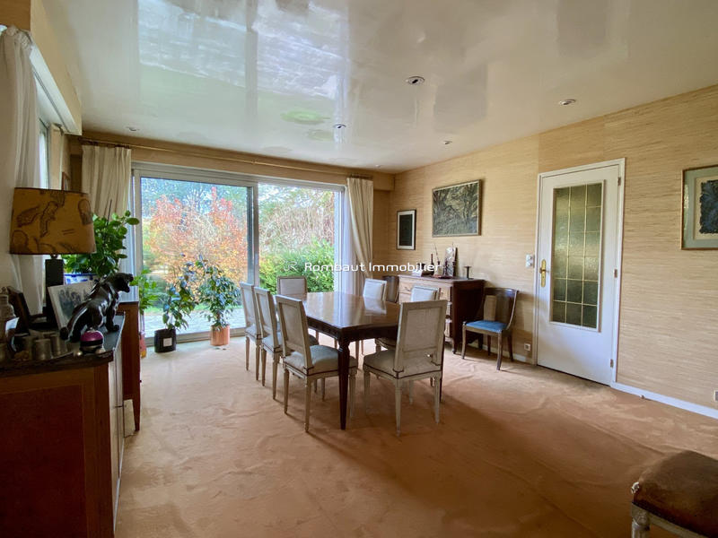 Maison - 246 m² - 10 pièces