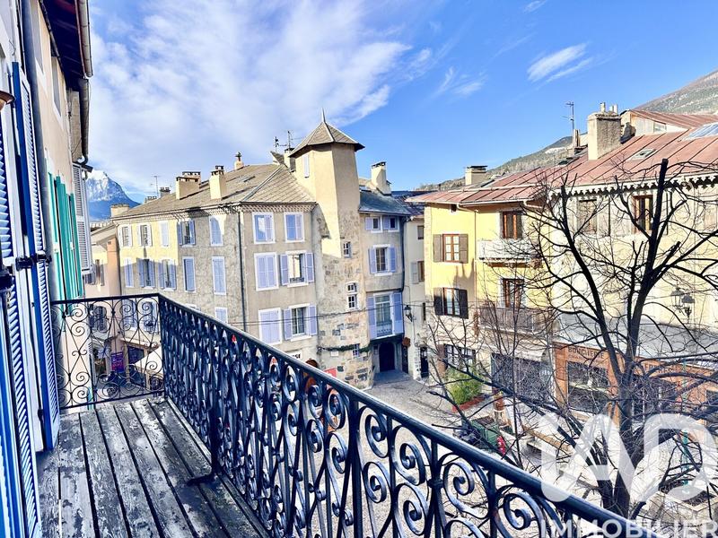 Appartement - 64 m² - 2 pièces