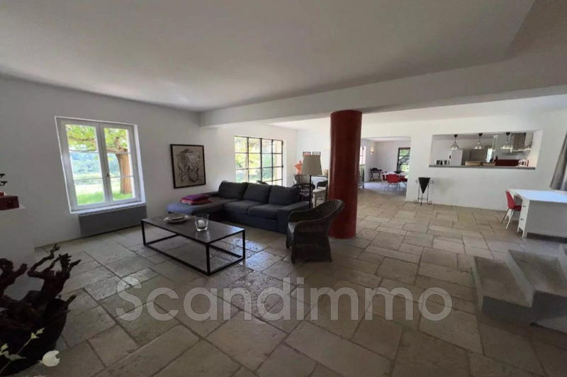 Villa - 195 m² - 7 pièces