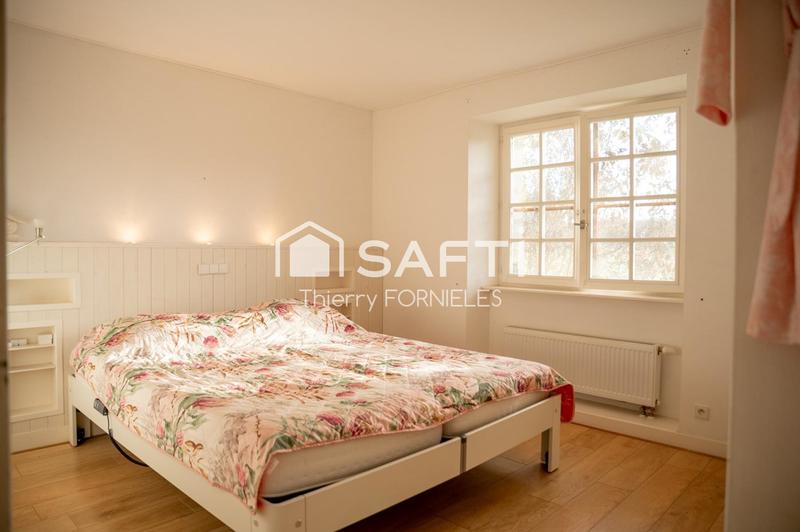 Maison - 232 m² - 7 pièces