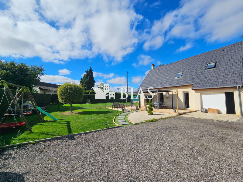 Maison - 100 m² - 4 pièces