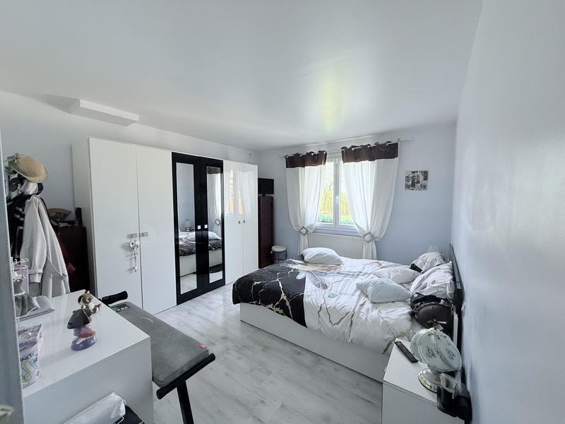 Maison - 182 m² - 7 pièces