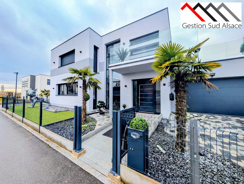 Villa - 236 m² - 7 pièces