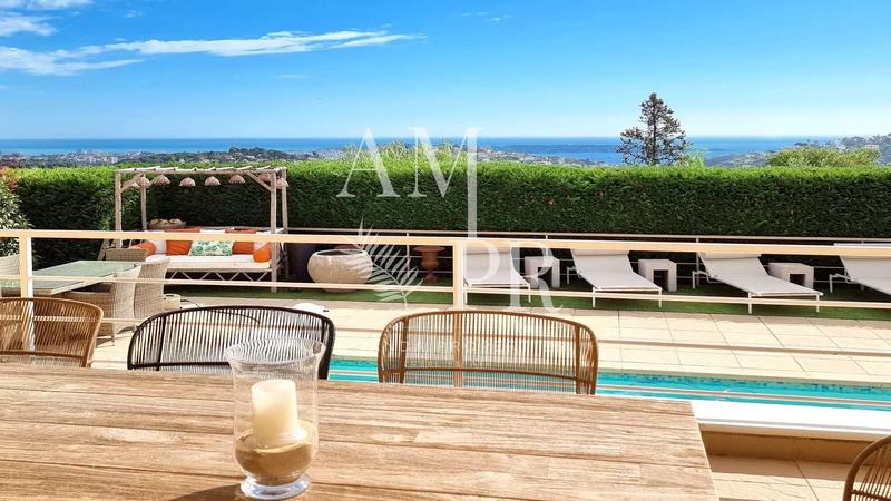 Villa - 233 m² - 5 pièces