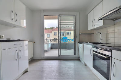 Appartement - 77 m² - 3 pièces