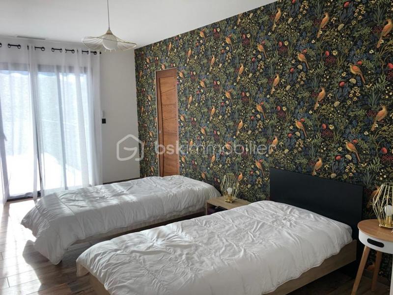 Villa - 213 m² - 5 pièces