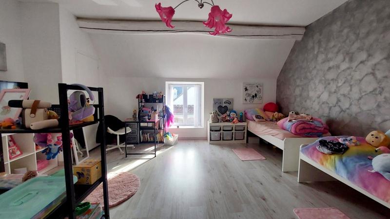 Maison - 147 m² - 5 pièces