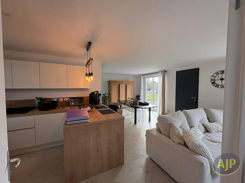 Maison - 80 m² - 3 pièces