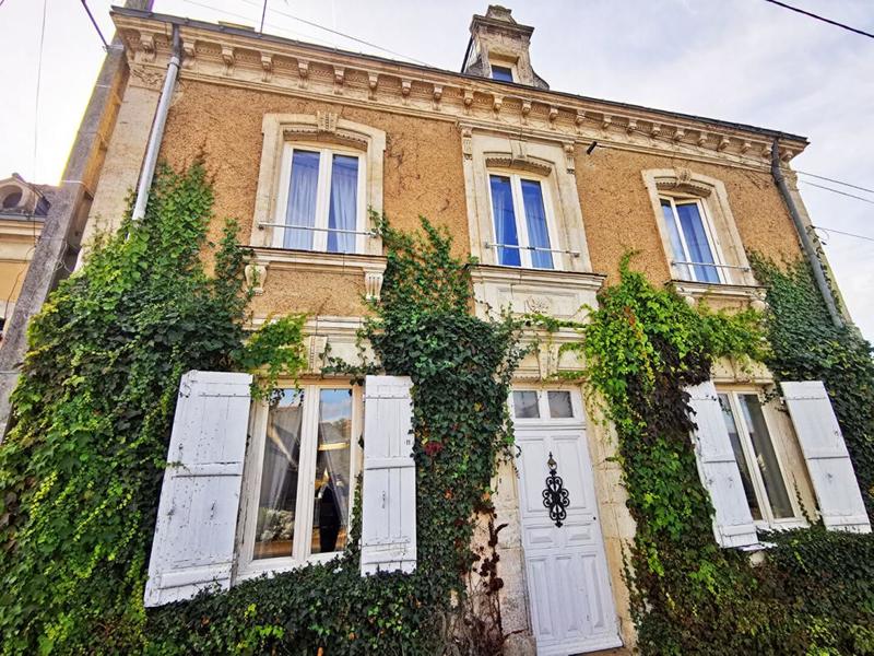 Maison - 140 m² - 5 pièces