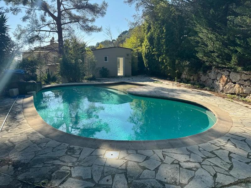 Villa - 215 m² - 5 pièces