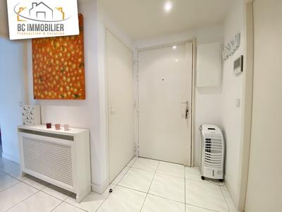 Appartement - 61 m² - 2 pièces