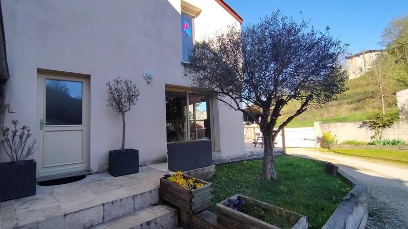 Maison - 155 m² - 6 pièces