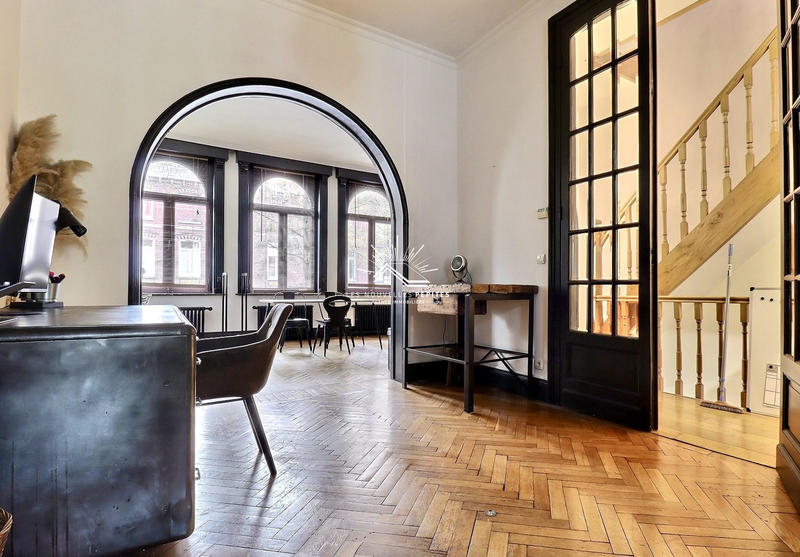 Maison - 186 m² - 6 pièces