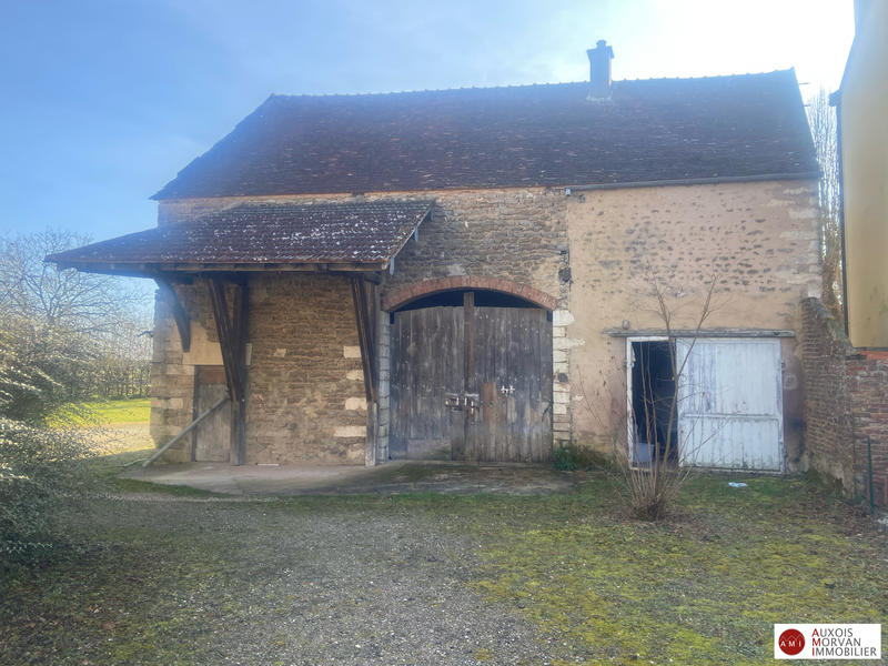 Maison - 208 m² - 12 pièces