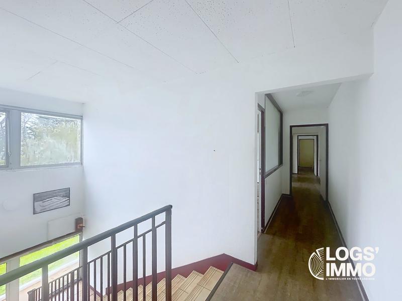 Bureau - 150 m² - 7 pièces