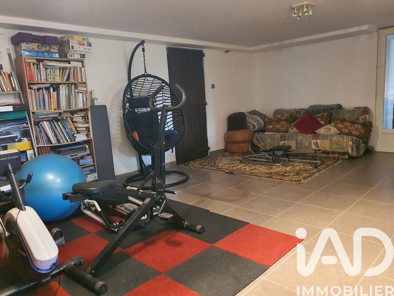 Maison - 255 m² - 12 pièces