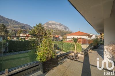 Maison - 184 m² - 7 pièces