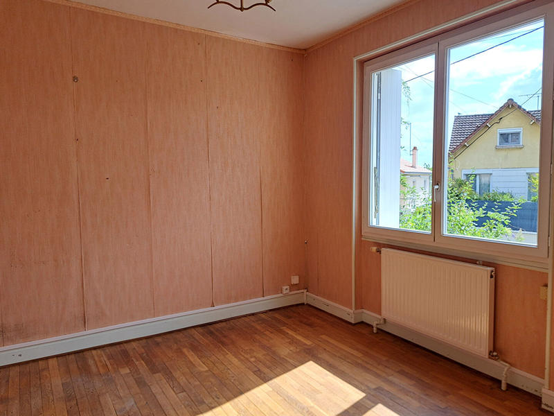 Maison - 110 m² - 6 pièces