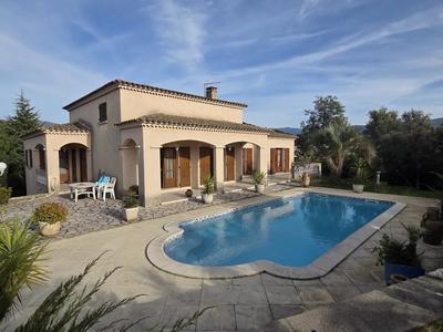 Villa - 150 m² - 4 pièces