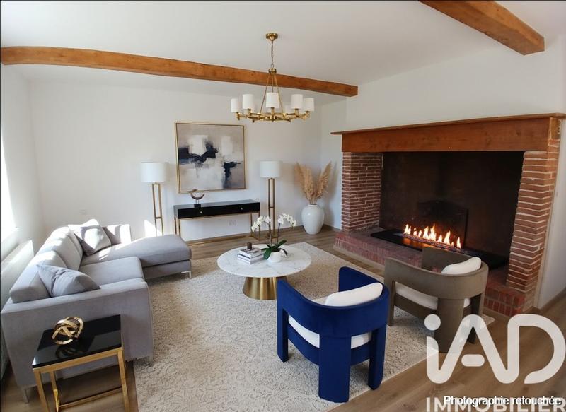 Maison - 305 m² - 8 pièces