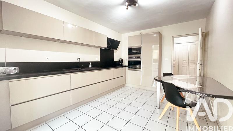 Appartement - 91 m² - 4 pièces