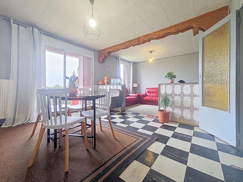 Appartement - 70 m² - 4 pièces