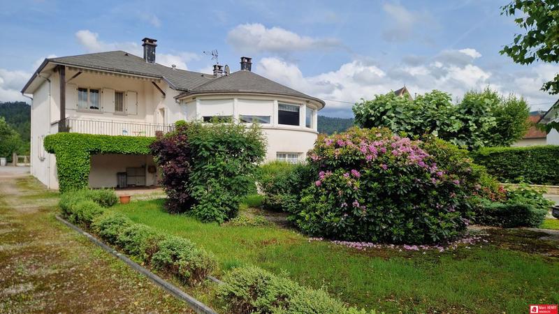 Maison traditionnelle - 164 m² - 5 pièces