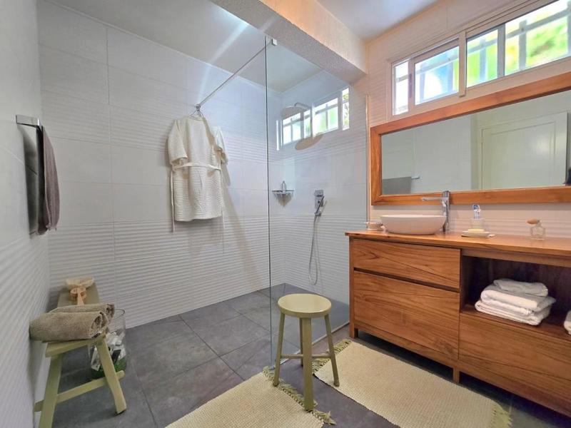 Villa - 167 m² - 6 pièces